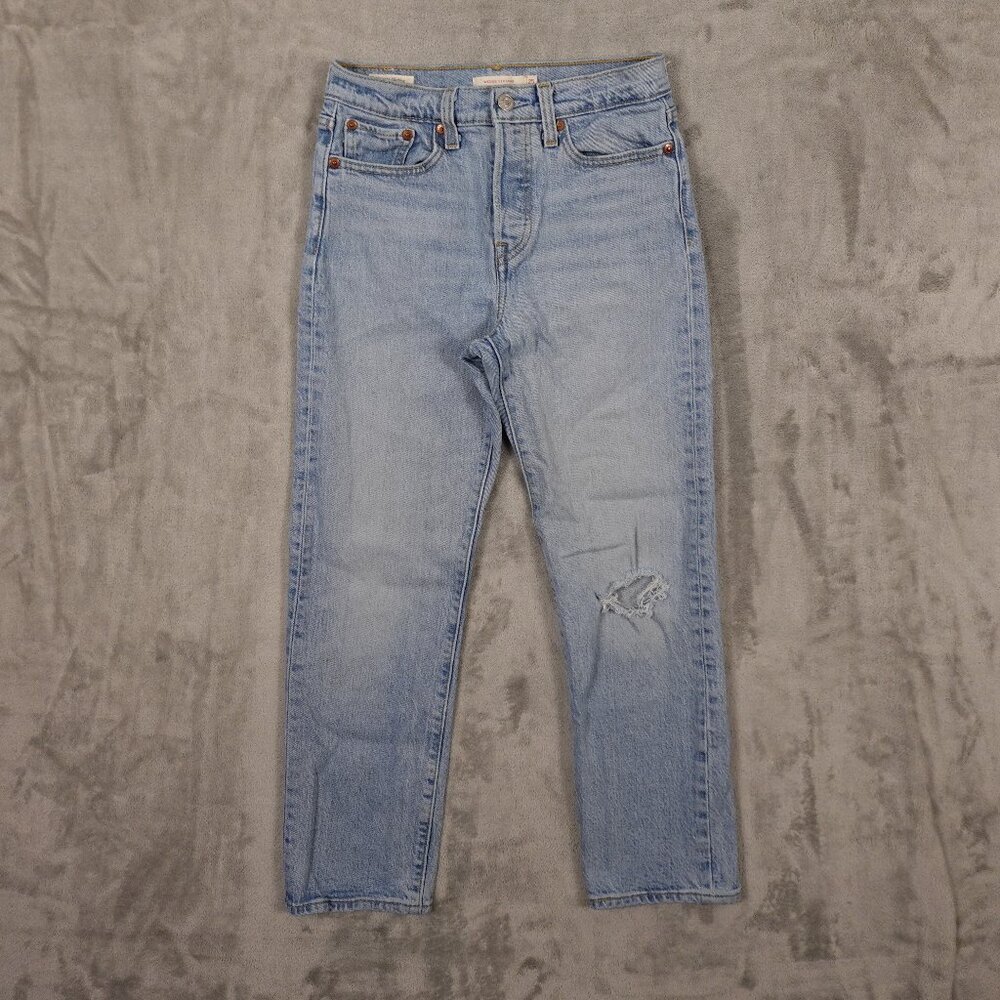 Levi's jeans Wedgie Straight women's 25 light wash blue red tab big E premium